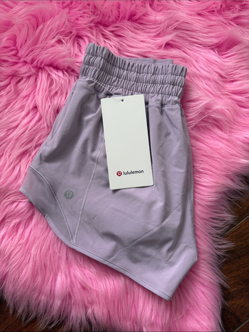 Lululemon Size 10 hotty hot HR shorts 4” Lined, lilac play NWT